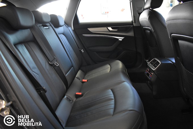 AUDI A6 Avant 45 3.0 TDI quattro ultra S tronic Business Design